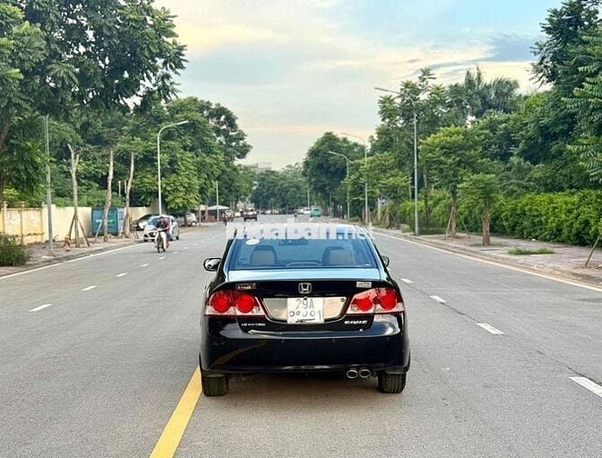 Honda Civic 2008 1.8 MT - 128000 km