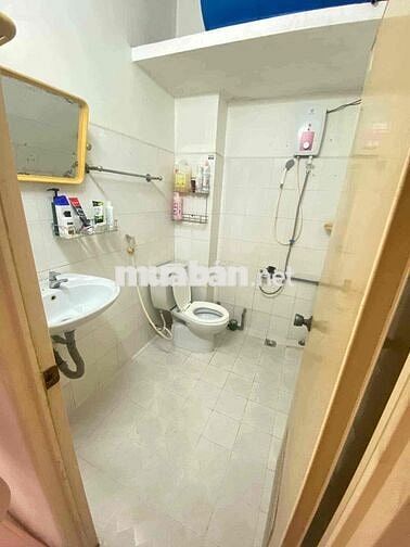 Share phòng trong chung cư 2pn