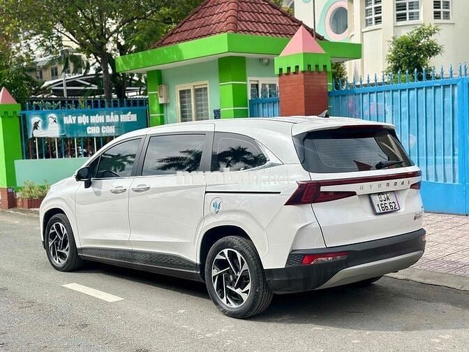 Hyundai Custin 2023 1.5 Đặc biệt - 19000 km