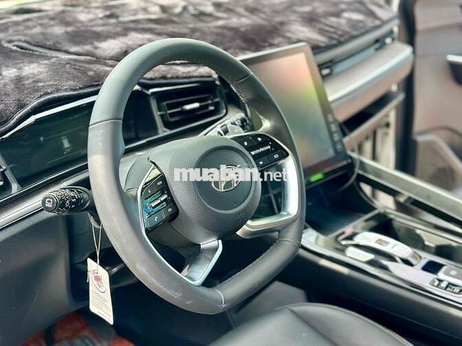 Hyundai Custin 2023 1.5 Đặc biệt - 19000 km