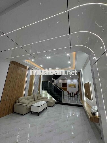 Nhà Trệt 2 Lầu MT Đường Nguyễn Trung Trực, Dĩ An
