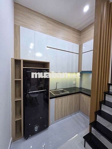 [QUẬN 1] HXH TRẦN HƯNG ĐẠO. 2 TẦNG 2PN 2WC.MỚI TINH. CÁCH MT 90M