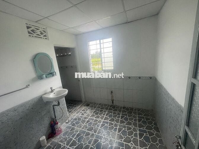BÁN NHÀ ĐƯỜNG ĐOÀN NGUYỄN TUẤN - HƯNG LONG .