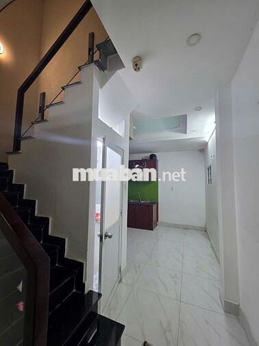 Nhà Âu Cơ, Hẻm 536 Xe Tải, 42m2, phù hợp vợ chồng trẻ