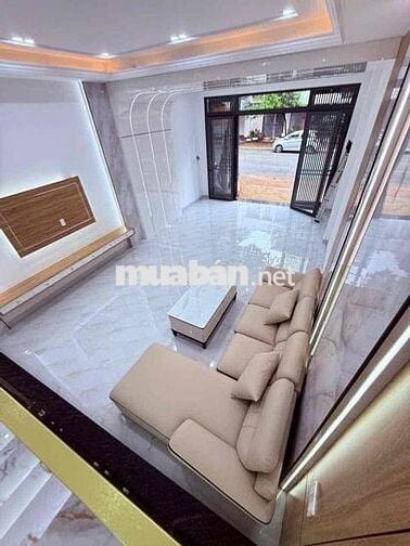 Nhà Trệt 2 Lầu MT Đường Nguyễn Trung Trực, Dĩ An