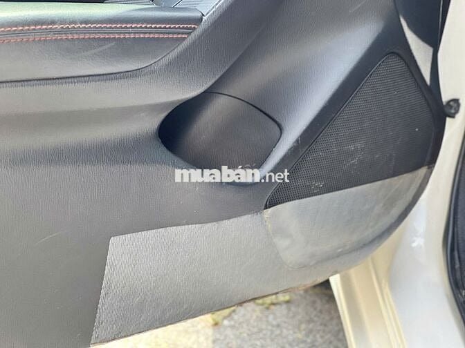Mazda 3 1.5 AT Hatchback 2015 - 48000 km