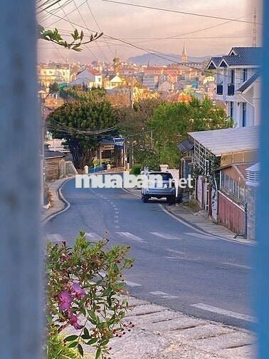 Gấp, Biệtthự đẹp mặt tiền ĐốngĐa,đồi Robinson view triệu đô,chính chủ