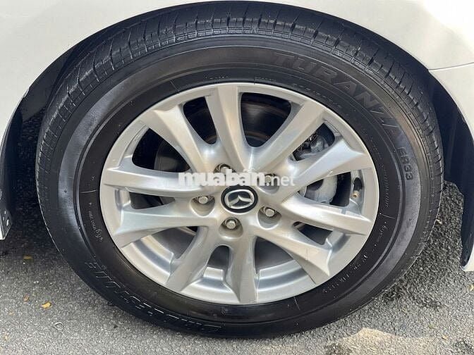 Mazda 3 1.5 AT Hatchback 2015 - 48000 km