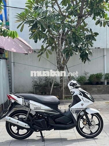 🌈Yamaha NoVo Tứ con 2010 màu trắng đen mới 80 %
