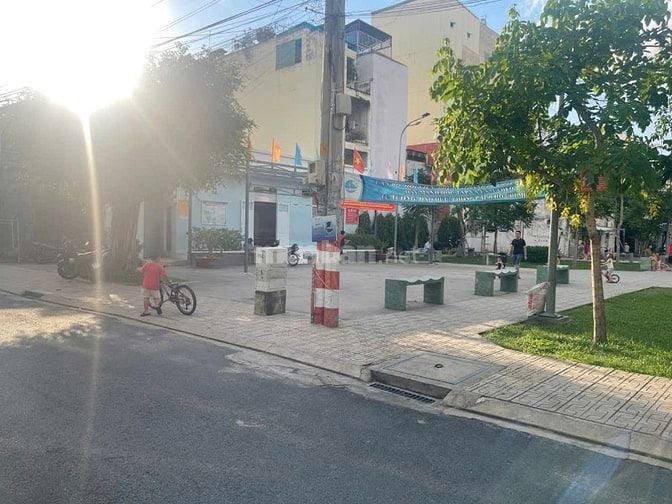 Hẻm 80 Gò Dầu DT: 4.5 x 17m nhà 3 lầu 2 mặt hẻm