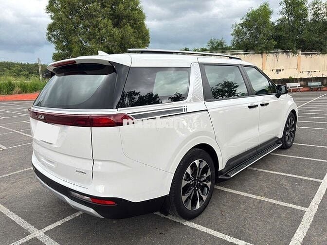Kia Carnival Luxury 2.2D  2023  - 60 nklm