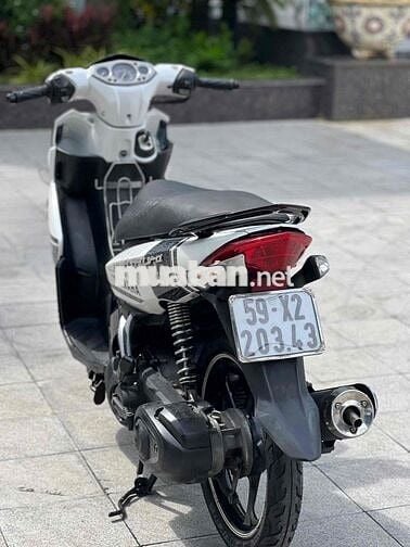 🌈Yamaha NoVo Tứ con 2010 màu trắng đen mới 80 %