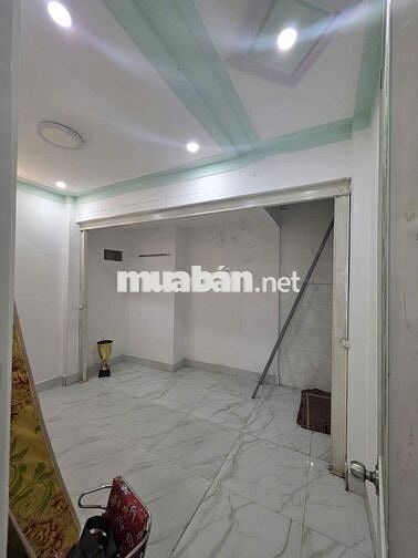 Nhà Âu Cơ, Hẻm 536 Xe Tải, 42m2, phù hợp vợ chồng trẻ