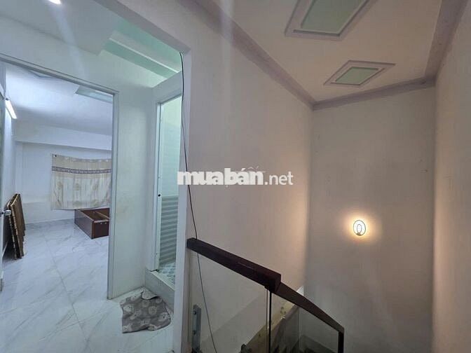 Nhà Âu Cơ, Hẻm 536 Xe Tải, 42m2, phù hợp vợ chồng trẻ