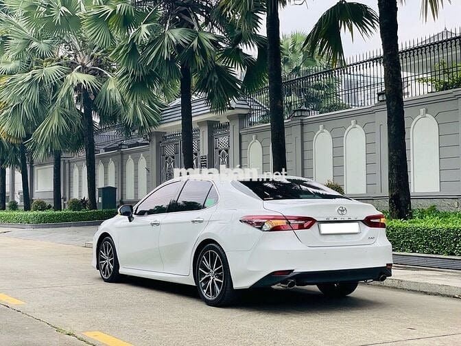 Toyota Camry 2.0Q 2021 - 66000 km