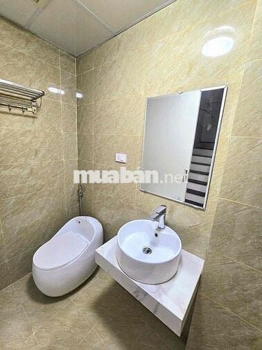 Bán nhà Láng Hạ Đống Đa S45m 6tầng thang máy sổ vuông giá 13.47 tỷ