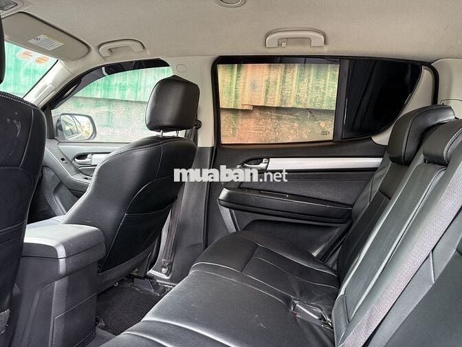 Isuzu Mu X 2016 Máy dầu số tự động