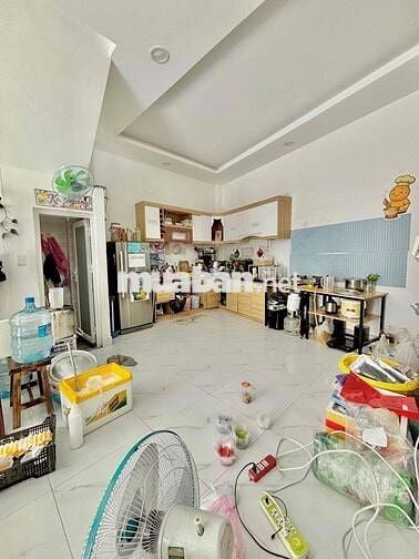 CHO THUÊ NHÀ NGUYÊN CĂN 4PN-3WC-2ST NGAY CHỢ PHẠM VĂN HAI