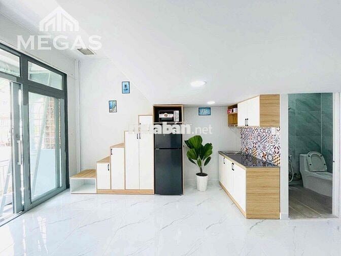 TRỐNG SẴN CĂN HỘ _ DUPLEX, 2 KHÔNG GIAN NGỦ GẦN VIỆT NAM QUỐC TỰ