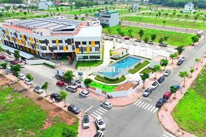 Kẹt tiền bán nhanh lô A47 Mega city chỉ 1 tỷ 150 bao phí ngang 6m