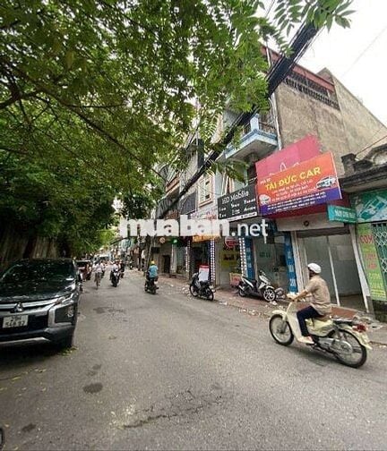 Bán nhà Chủ tự xây- Phố Trạm- gần TTTM Aeon Long Biên
