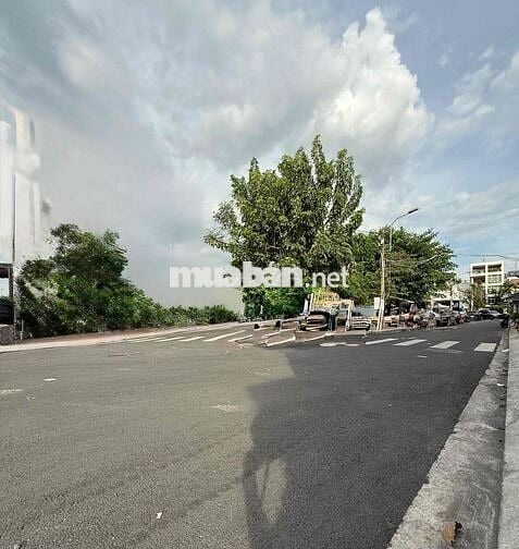 Nhà 3 Tầng Cạnh Gigamal-Phạm Văn Đồng-168M2-Phường HBC chỉ 18,5 T..ỷ