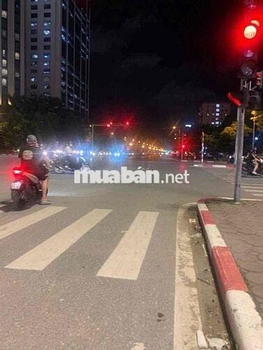 Bán nhà ở Ngõ 89 Lê Đức Thọ. Oto tránh nhau cánh 30m. Dt: 40m/ x Mt: