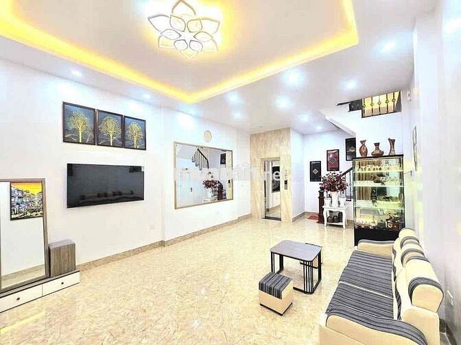 Bán nhà Láng Hạ Đống Đa S45m 6tầng thang máy sổ vuông giá 13.47 tỷ