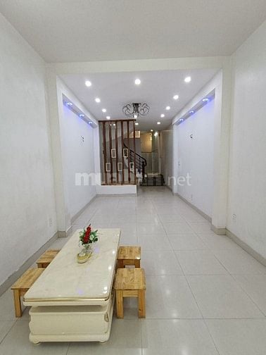  220 Nguyễn Văn Đậu P11, Q bình thạnh. DT sàn trên 100m2, 2 Lâù  ST