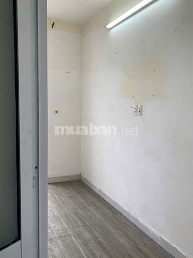 Cho thuê nhà nguyên căn hẻm xe tải