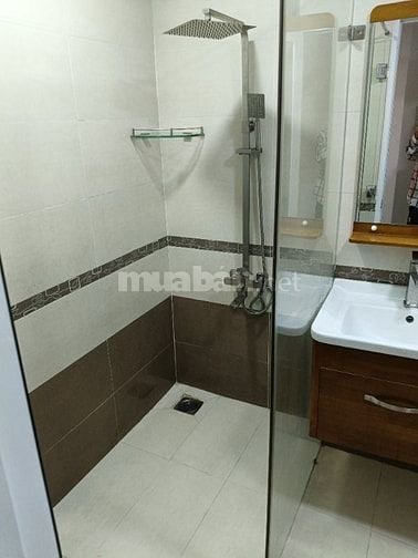  220 Nguyễn Văn Đậu P11, Q bình thạnh. DT sàn trên 100m2, 2 Lâù  ST