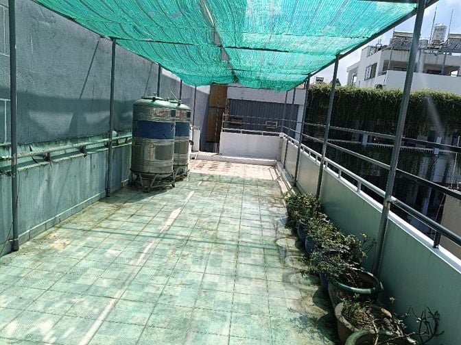  220 Nguyễn Văn Đậu P11, Q bình thạnh. DT sàn trên 100m2, 2 Lâù  ST