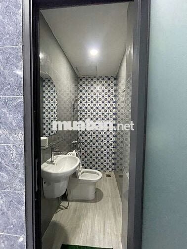 STUDIO FULL NỘI THẤT GẦN CẦU NG VĂN CỪ_THANG MÁY_CỌC 1TH_GIỮ ĐẾN T10
