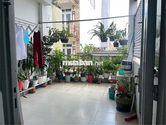 Xuất ngoại bán nhà phong thuỷ nở hậu 45m trung tâm q10 hẻm xe Tô Châu
