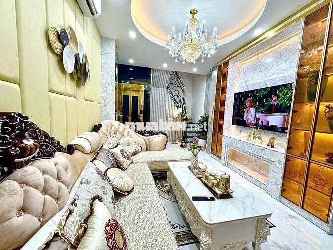 Cực hiếm nhà phố Phương Mai view hồ - vị trí đẹp, 46m2 - giá 8 tỷ