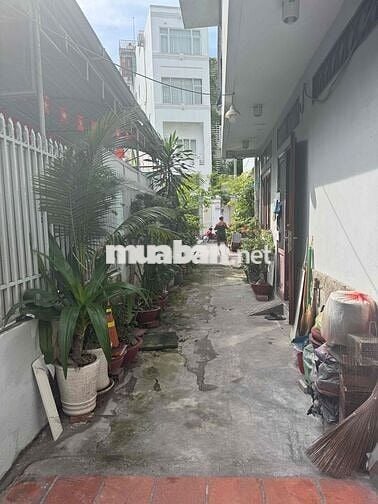 Cho thuê nhà HBG Cao Bá Nhạ P Nguyễn Cư Trinh Q1.