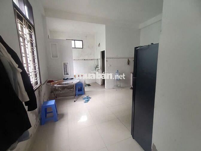 Nhà 2 mê, 2 mặt kiệt oto cách chợ lệ trạch 50m