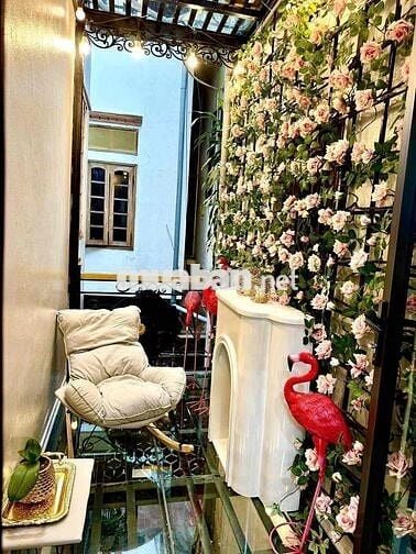 Cực hiếm nhà phố Phương Mai view hồ - vị trí đẹp, 46m2 - giá 8 tỷ