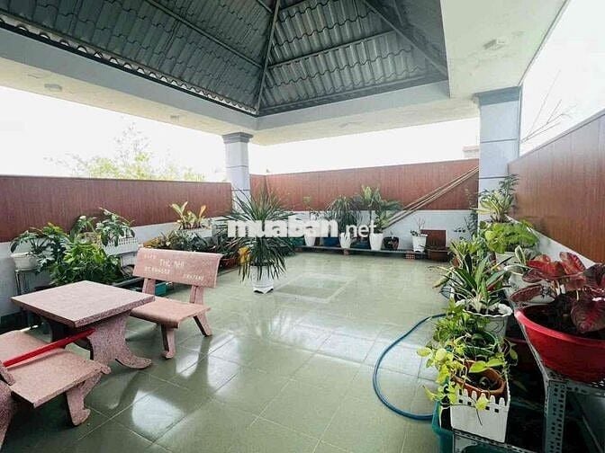 Nhà shr 5,5x16m 1 trệt 2lầu 3pn 2wc hẻm xe hơi Gần Chợ Thới Tứ