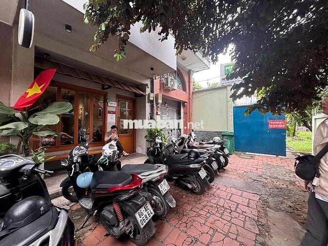 Sẵn decor Coffee-  Ngay Vạn Hạnh mall-Cực Sầm Uất