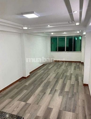 Cho thuê nhà 2 mặt tiền Trần Hưng Đạo, P.7, Q.5 giá 30tr
