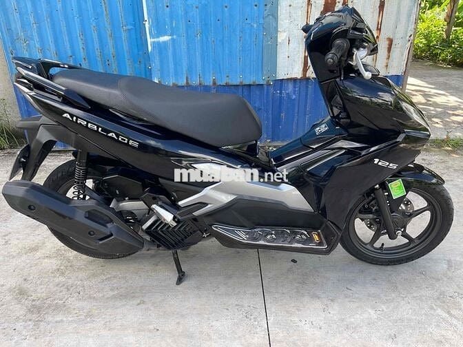 Cần bán ab 2024 1 chủ zin hết cả xe