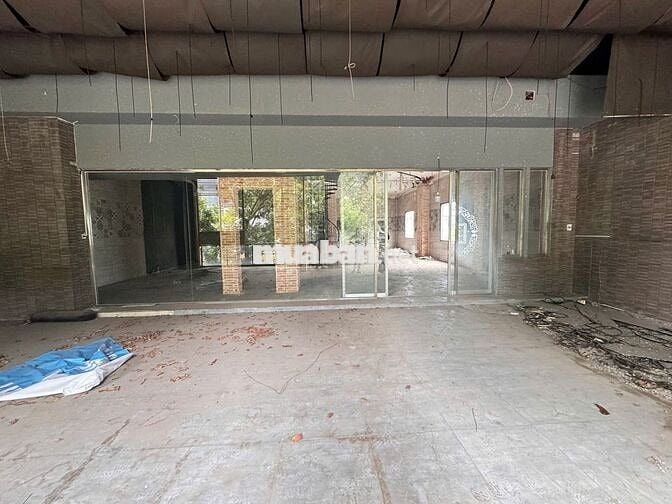 Nhà bự chà bá Nguyễn Đình Chiểu Q1. Ngang lên đến 6m nhưng giá chỉ...