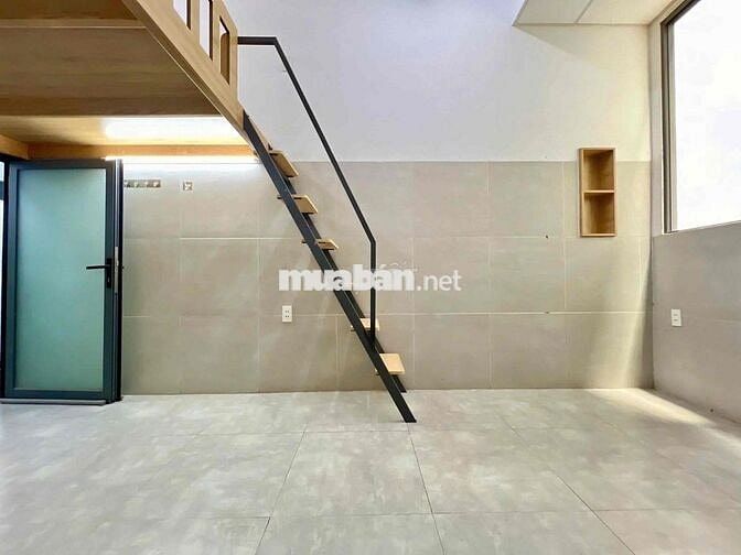 Duplex cửa sổ - Đủ đầy nội thất - Gần VLU, IUH