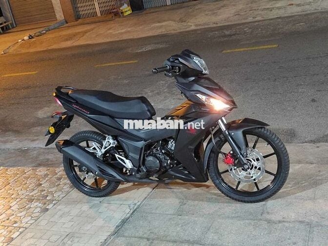 Cần bán xe cầm trong tiệm