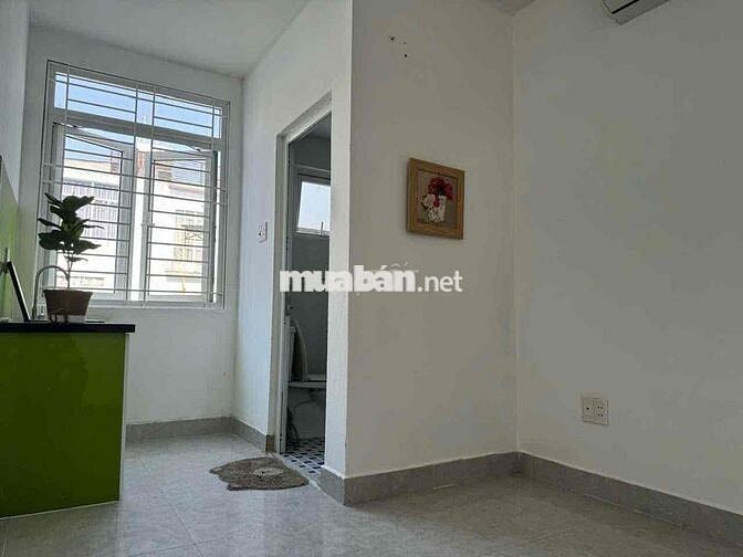 ✅ CHDV MINI CÓ CỬA SỔ TRỜI - THANG MÁY, NGAY VÒNG XOAY DÂN CHỦ Q3