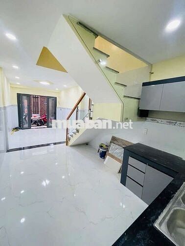 Bán nhà  2 tầng gần Bàu Cát, Tân Bình, DTSD gần 60m²
