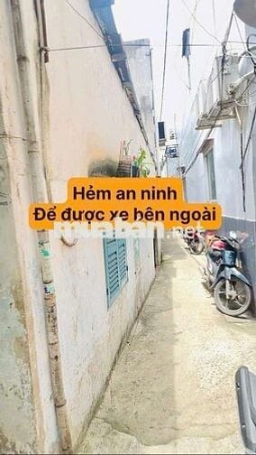 BÁN NHÀ 5X7 CẤP 4 HƠI CŨ TIỆN XÂY MỚI KẾ CẦU KÊNH NGANG SỐ 1 SHR K QH