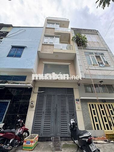 CHO THUÊ NHÀ Ở NGUYÊN CĂN QUẬN 4+119M2+4 PN + 3 WC + 64B Đg 6, P4, Q4
