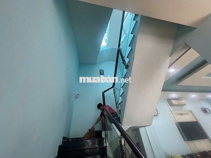Nhà 2 mặt tiền 148m², View sông tại Đường Bình Đông, Quận 8